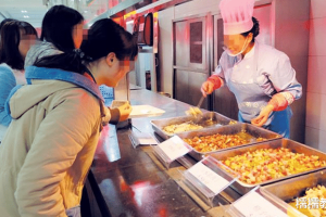 云南高校按“性别”收取餐费, 究竟是生财有道, 还是男女区别对待