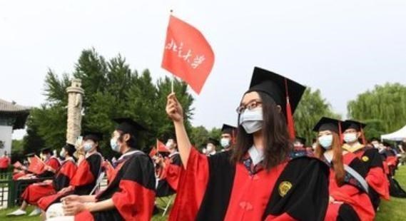 211毕业生表示, 大学生长期窝在寝室, 这些坏处或将影响学生前途