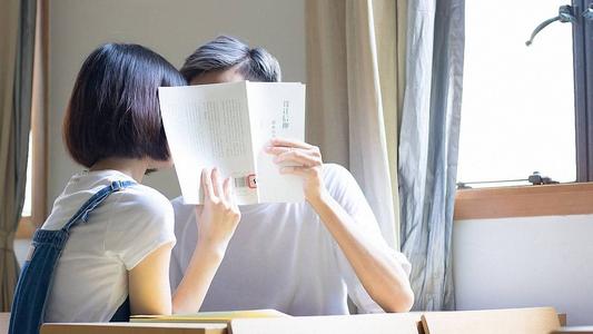 又见“时间管理大师”? 昆明理工大学一学霸同时谈8个女友: 太渣