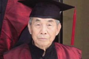 赵慕鹤: 人老心不老, 75岁穷游欧洲, 91岁大学毕业, 105岁考博士