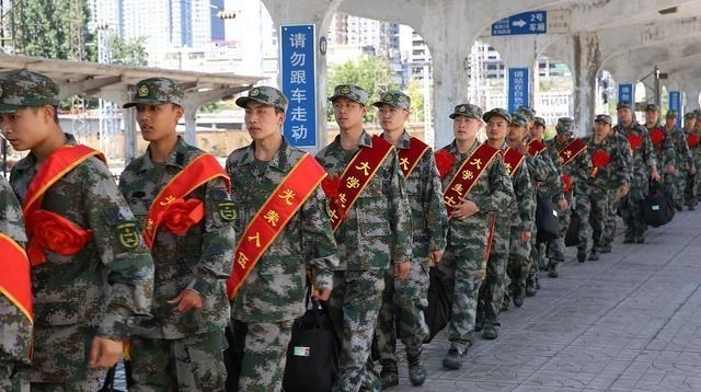 2022年大学生当兵有什么好处吗? 这6大方面建议了解