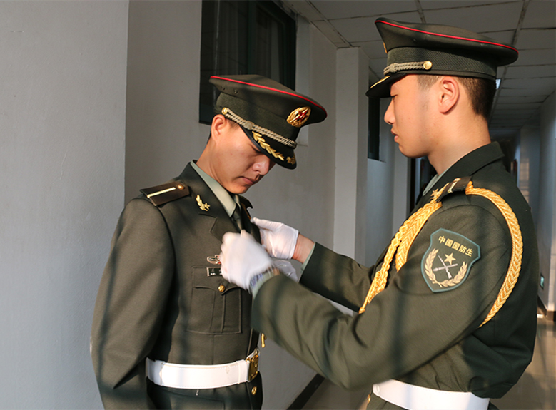 同样是军人, 国防生和军校生的区别是什么? 学生报考时要注意