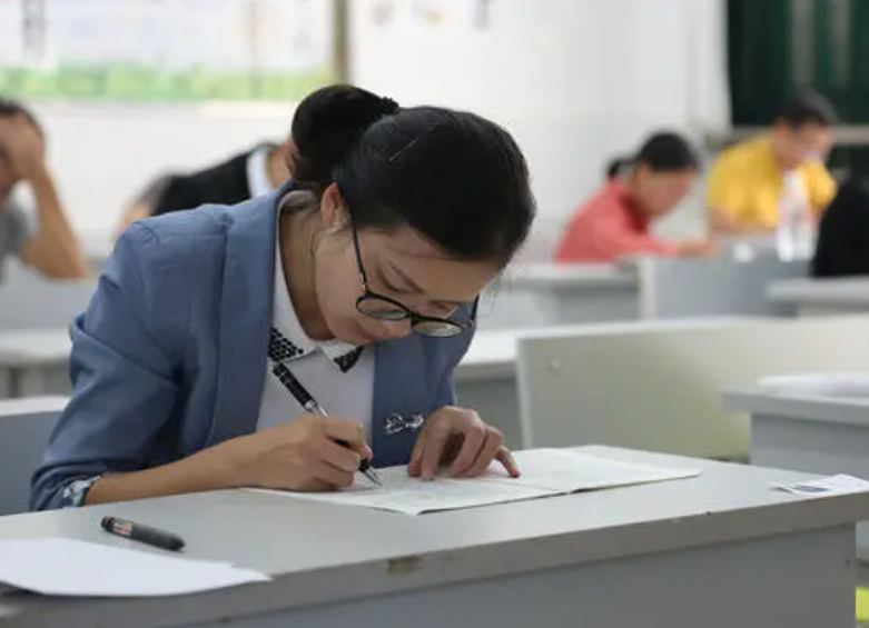 教育部已发布通知，这些证书已没有考的价值，费时费力还无用