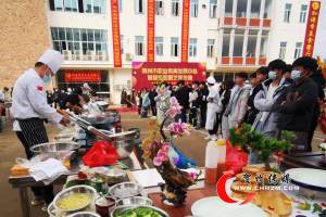 贺州市职业教育发展中心举办首届校园厨艺竞技赛