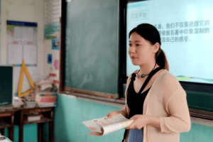 深圳大学教师年薪70万, 浙江高校教师月薪5千, 为何差距这么大?