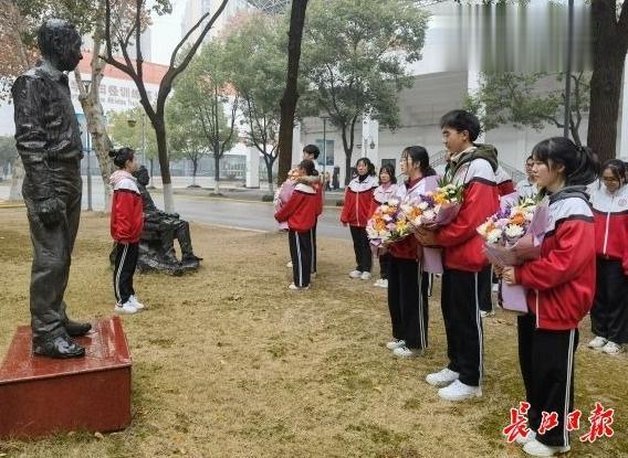 立志做一粒好种子, 武汉四中20名博学学子获颁“袁隆平特别奖”