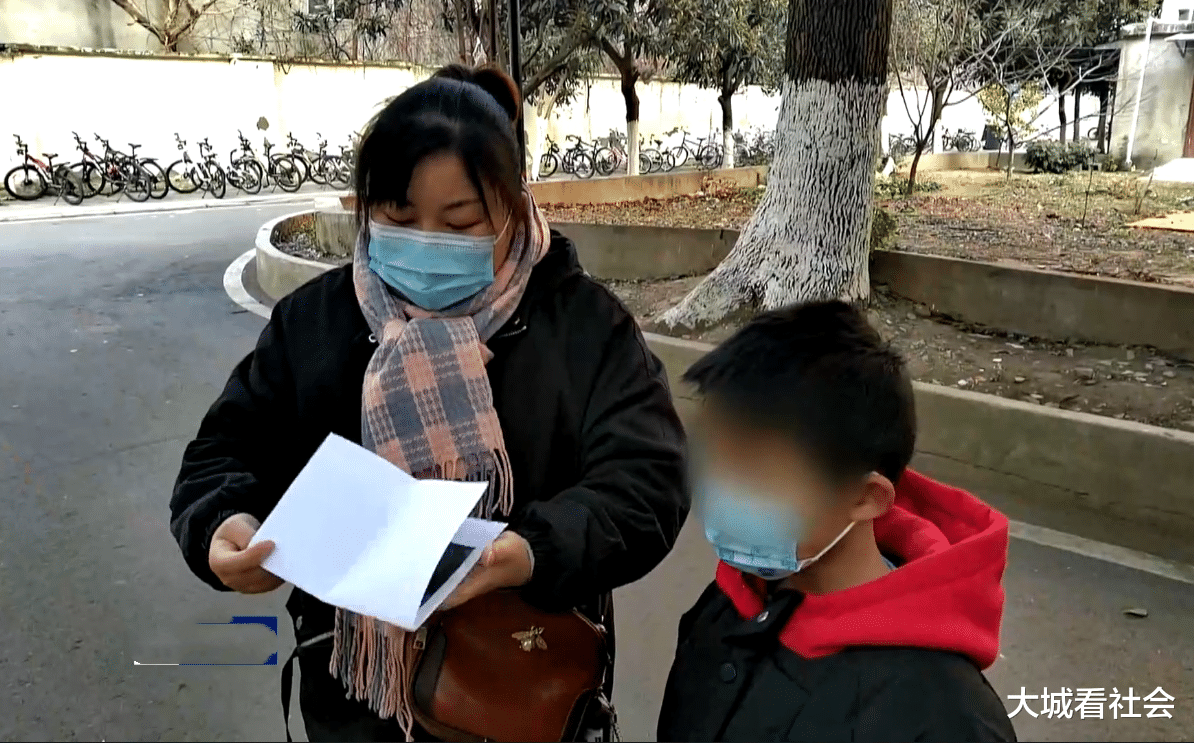 孩子体育课跑步受伤，家长要求赔额外费用，学校：索赔要有依据