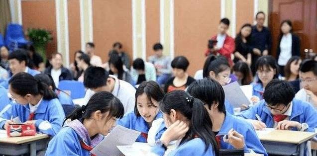 北大教授: 孩子上职高没出息, 大学录取快达到70%, 中考却在分流