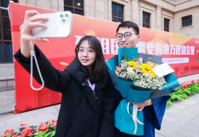 新！计算机专业排名前10的大学！北理工读研深造多，北航就业强！