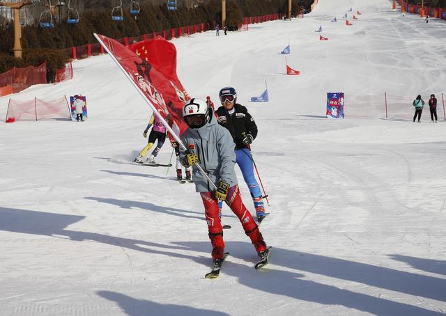 北京中小学生上冰上雪人数已近210万人次