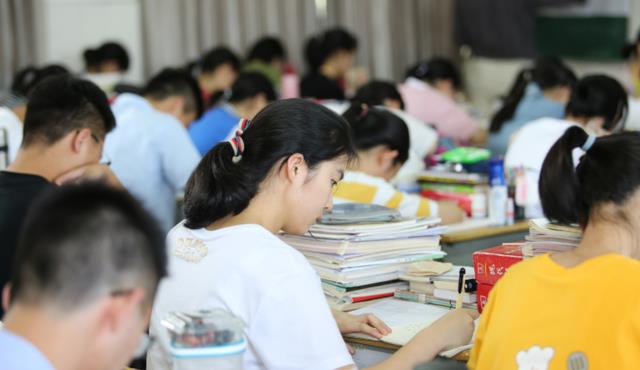 大手笔! 杭州西湖区迎来46.3亿新校区, 占地1495亩, 学生很期待!