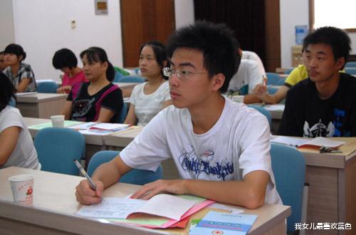 春考发挥出色, 学生在寒假却被家长逼到崩溃, 高考最终还得凭实力