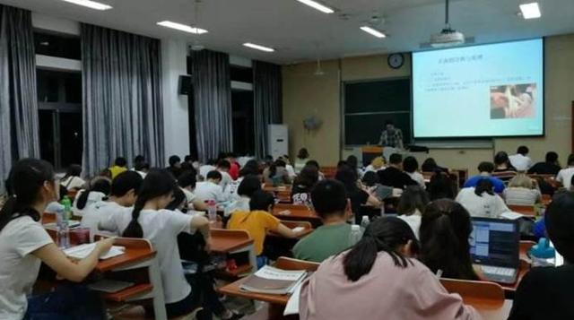 官方新通知, 提高大学生“毕业”门槛, 部分高校将在今年实施