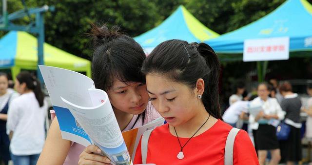 河北省这3所大学校名一本正经, 文凭却“一文不值”