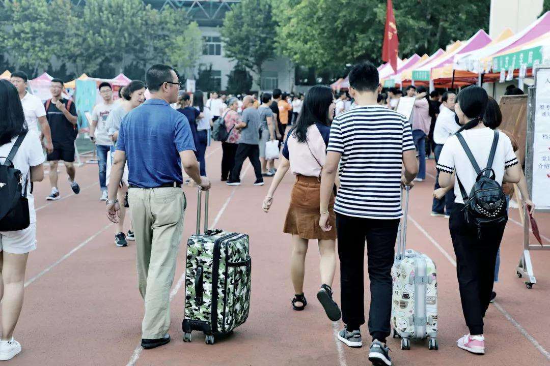 尴尬! 这10个大学专业被学生吐槽“太水”, 看看有没有你的专业?