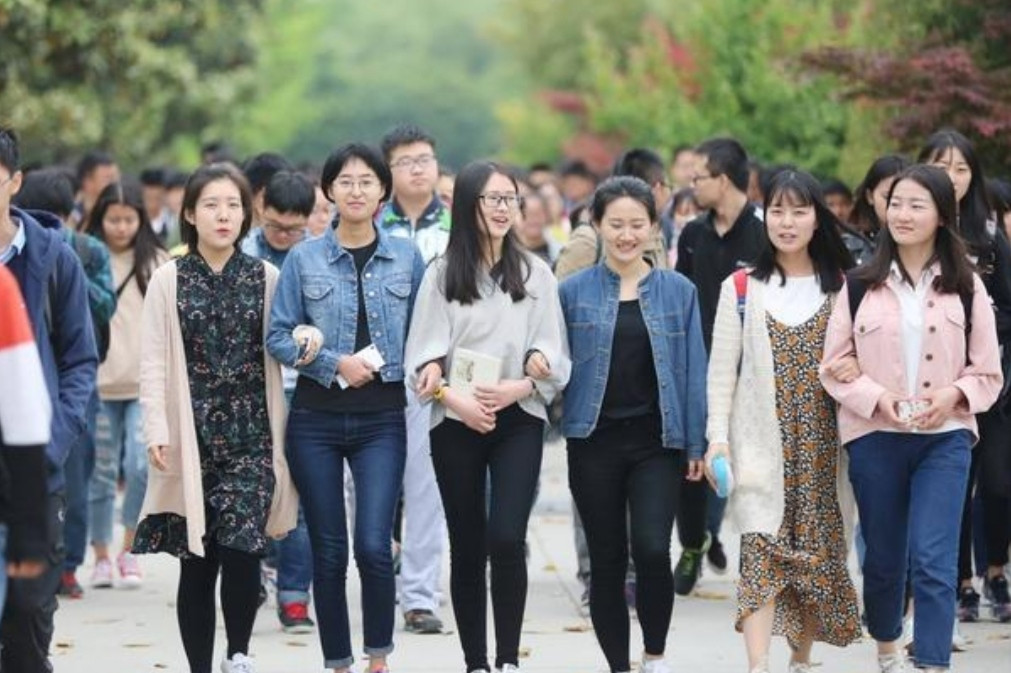 为什么大多数“清北”毕业生，不愿选择到上海发展？原因或许在这