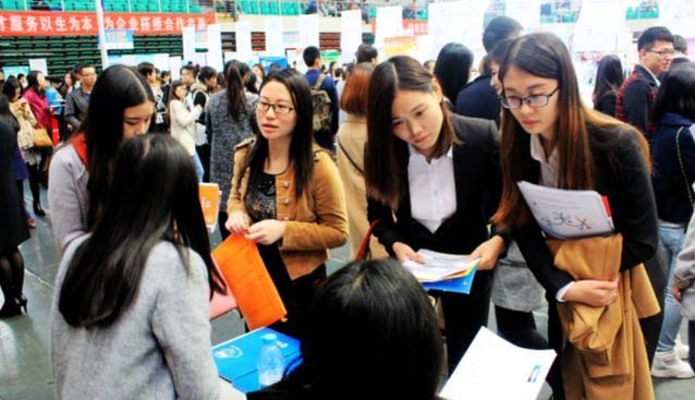 这一冷门岗位开始招聘了, 夜班1600/天, 大学生却“不敢”去面试