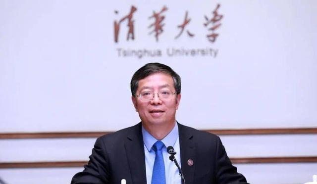 不是公务员的大学校长, 可以调入行政机关, 中小学校长为何不行?