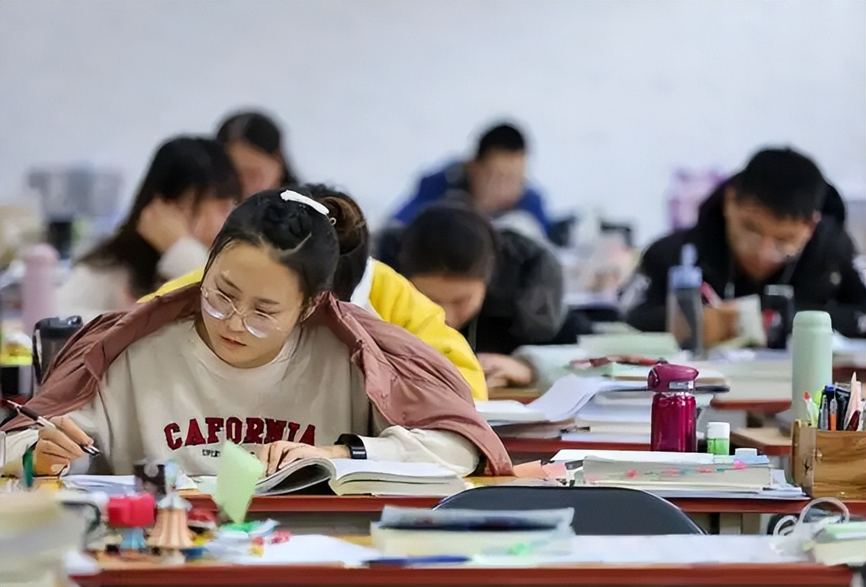 考研“过线”就能上的学校, 没有复试只有欢迎仪式, 想考研可参考