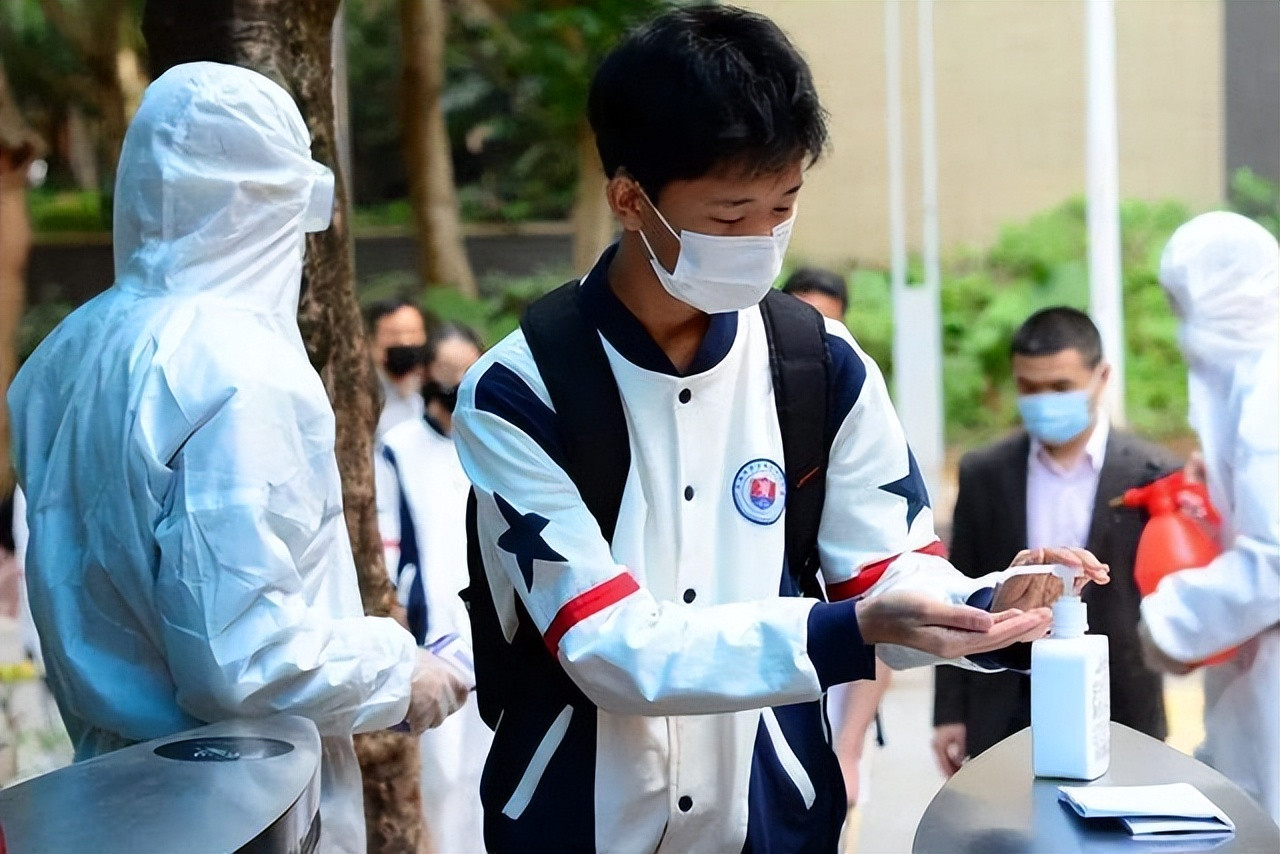 河北疫情有所好转, 一地明确学生复课时间, 家长感到担忧