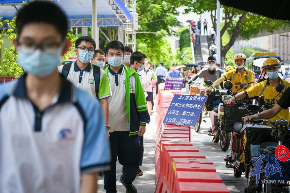 太复杂、看不懂? 家长“懵圈”中考政策, 呼吁文件“接地气”