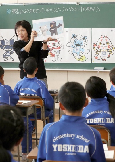 日本一小学连续4年印错校公章 将给所有毕业生登门道歉
