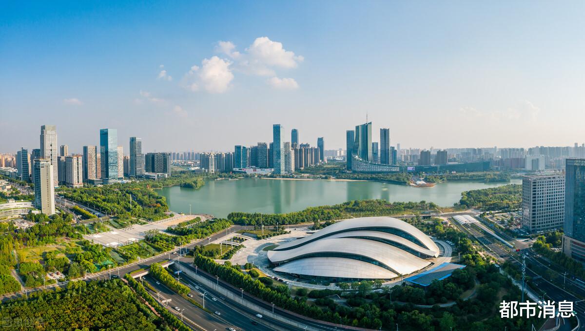 跟合肥市相比, 杭州市在科教方面还存在一定的差距