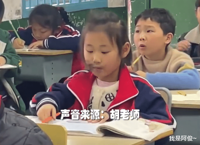 湖南一小学生用铅笔写字如同挖煤归来, 老师: 这种情况经常发生!