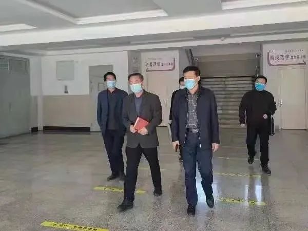 曹妃甸教育局主要领导深入三所中学督导疫情防控和教学工作