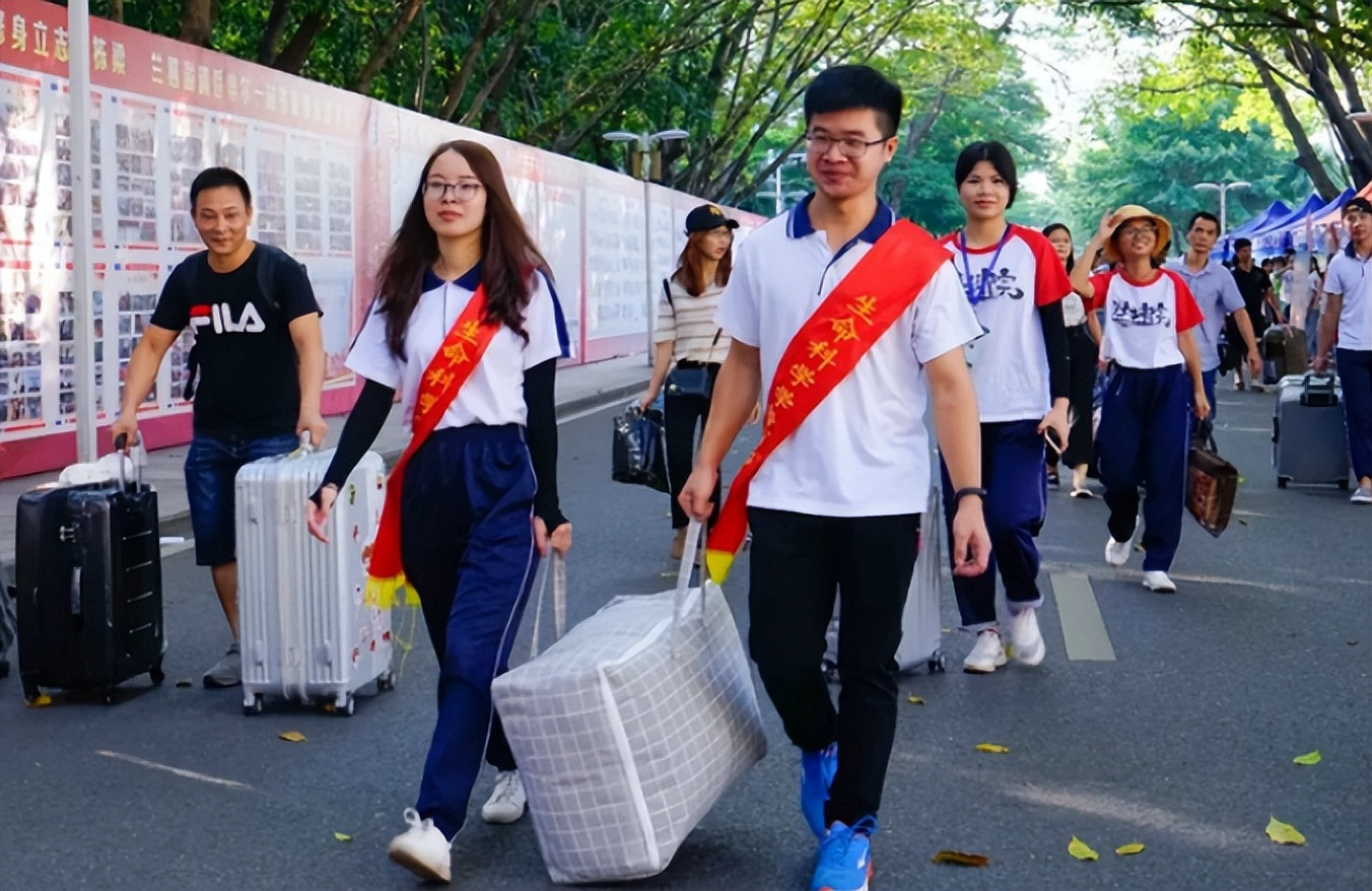 西部地区985、211大学排名, 川大屈居第三, 第二名竞争异常激烈