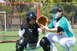 跑、跳、投、打, 绍兴市平水镇中心小学玩起了洋气的棒垒球课