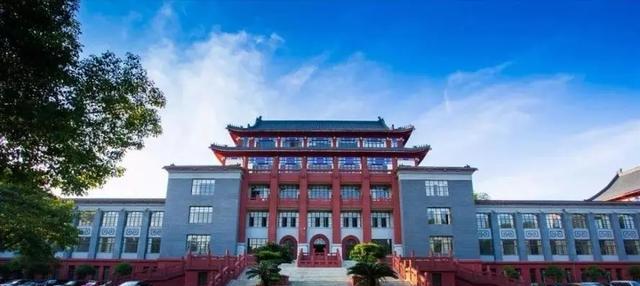 成都医学院和川北医学院, 哪所能够率先更名“大学”?