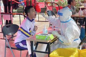 滚动 | 广州多区学校组织初中生有序开展核酸检测