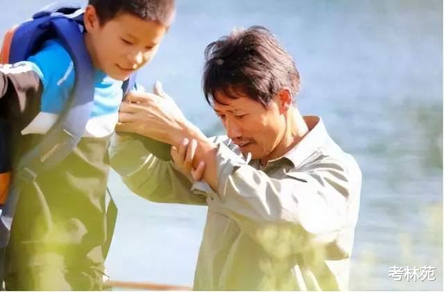 江苏一中学从学生口中“夺食”, 挪用学生伙食费发补助, 引网友愤慨