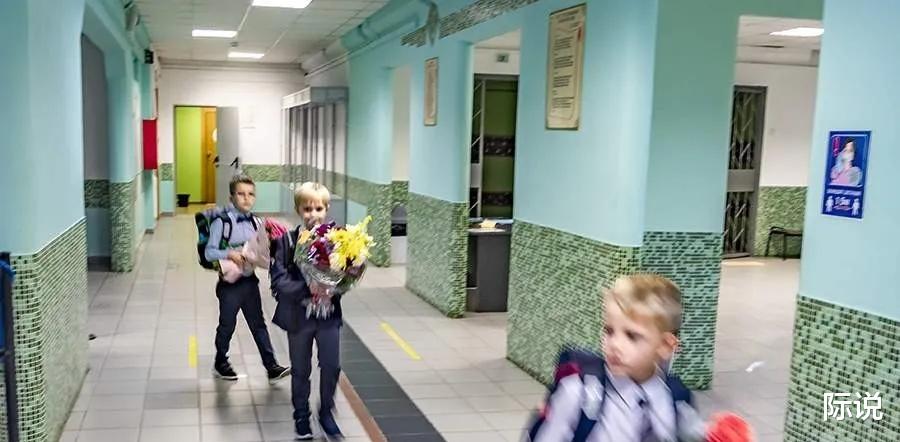俄联邦教育部: 俄罗斯小学生将从一年级开始学习历史