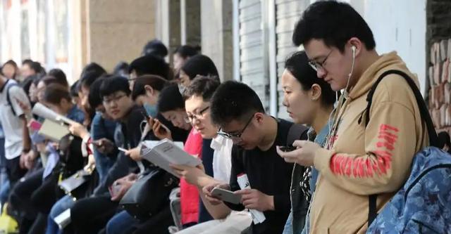 错过省考没关系, 一年有7次考编考公的机会, 不同难度可供选择