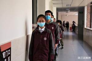 武汉疫情再次反弹, 全市部分中小学紧急停课, 家长喜提无薪假期