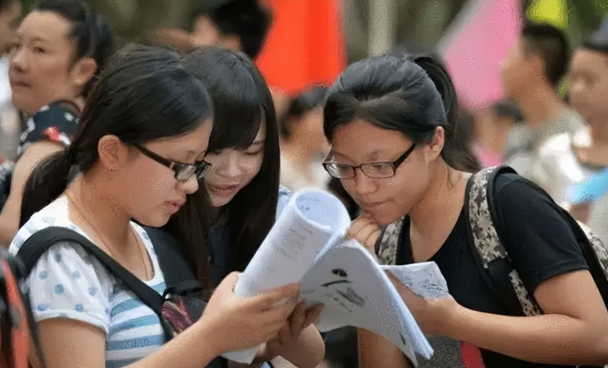 一所适合女生报考的211大学，对女同学贴心又很宠，能考上有福了