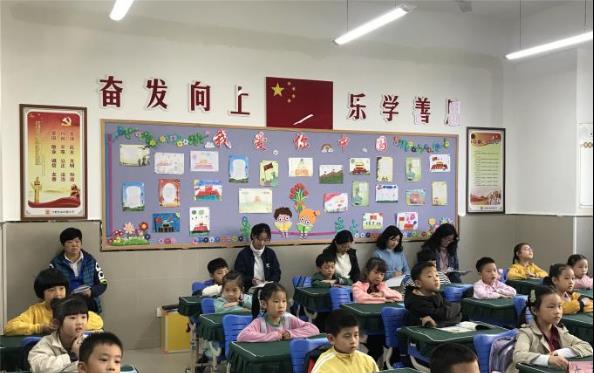 “不早于8点到校! ”中小学校到校时间迎来改变, 今年9月实行