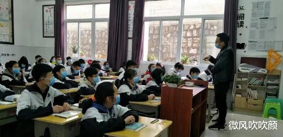 学校食堂生意兴隆, 如今为何却“开不下去”? 内行说出背后真相