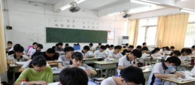 高考分数“0分”? 学霸直接慌了神, 老师: 这是不少人梦寐以求的