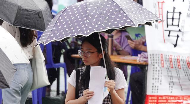 河南一中学发布拟聘教师名单, “清一色”名校硕士, 网友: 太卷了