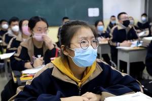 上海疫情形势复杂, 中考高考延期, 北京的考生羡慕不已