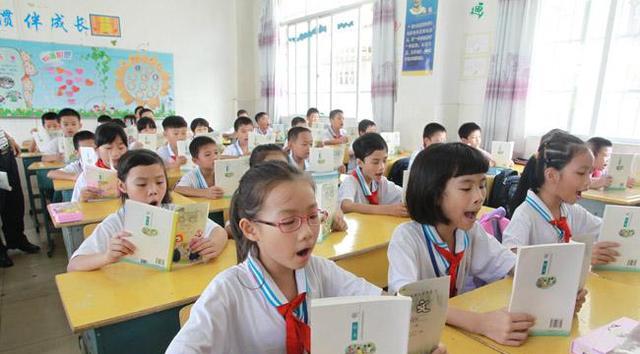 中小学“入学方式”迎来大整顿, 2022实行就近入学, 是喜还是忧?