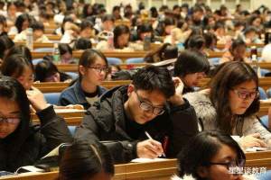 22年考研报名人数排名, 郑州大学排第三, 第一名超第三名5千人