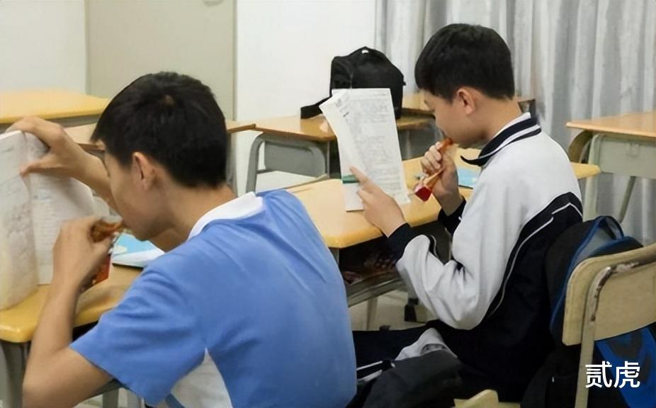 数学试卷越来越灵活, 学生答完题后, 老师们都怀疑答案了