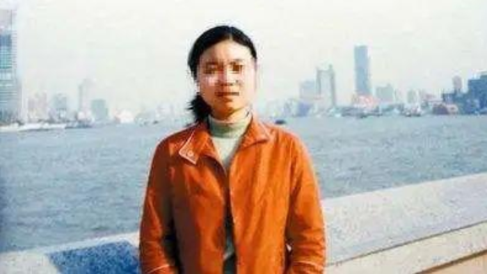 海事大学女研究生水龙头上自尽: 没有人愿意被脐带栓一辈子