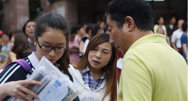 有的大学虽不是985, 但王牌专业毕业后会被抢着要, 考生别选错了