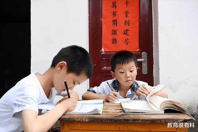 收到名校录取通知书后, 又收到退学通知书, 一家人蒙了, 原因为何