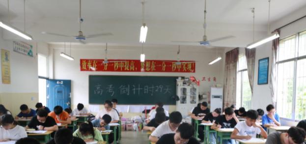 天降喜讯! 辽宁一所学院即将升级为大学, 学生纷纷鼓掌叫好